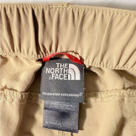 The North Face size M Tan convertible Cargo Pants for Outdoor Adventures - Picture 10 of 14